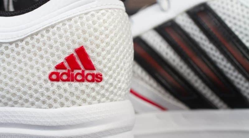 Adidas Tischtennis Schuhe